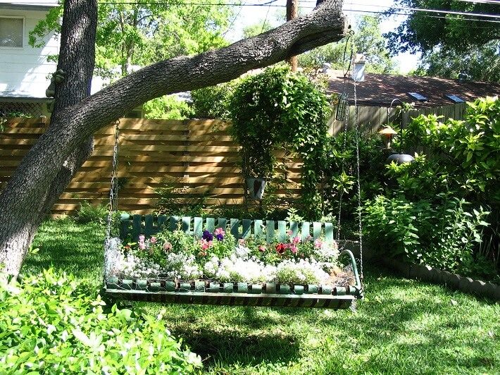 Flower swing