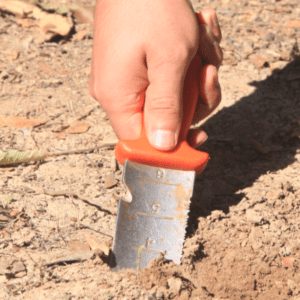 soil knife tool
