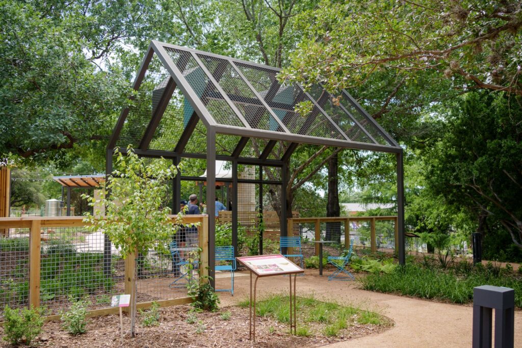Crossvine Cottage showcases shady garden plants